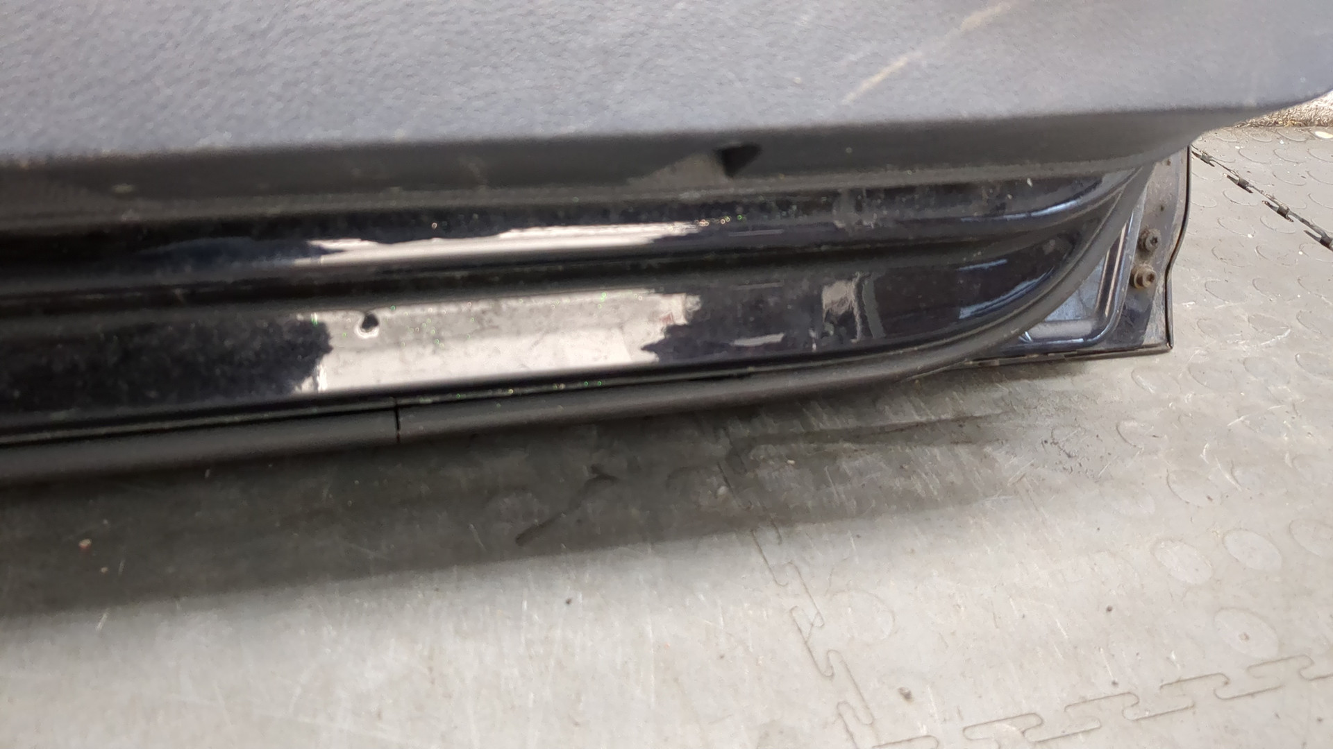 Дверь передняя левая