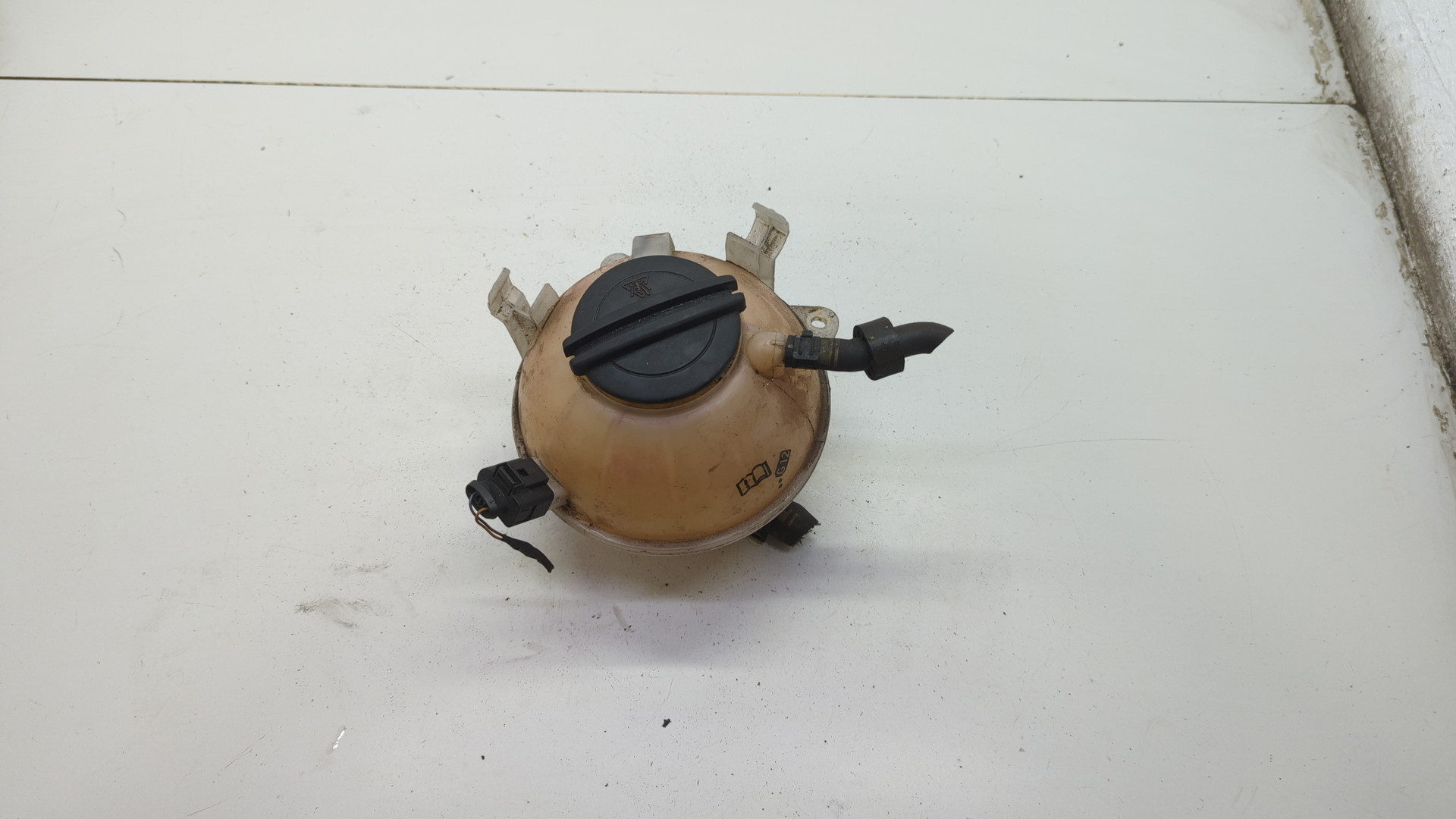 Бачок расширительный