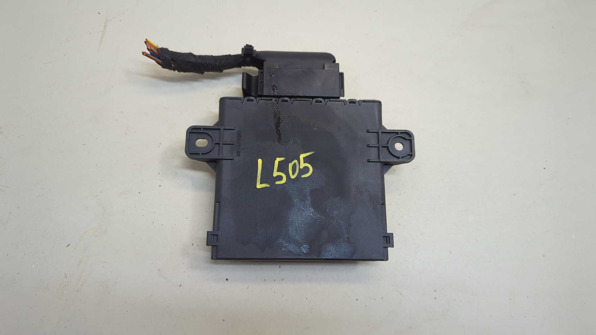 Преобразователь напряжения (адаптер)