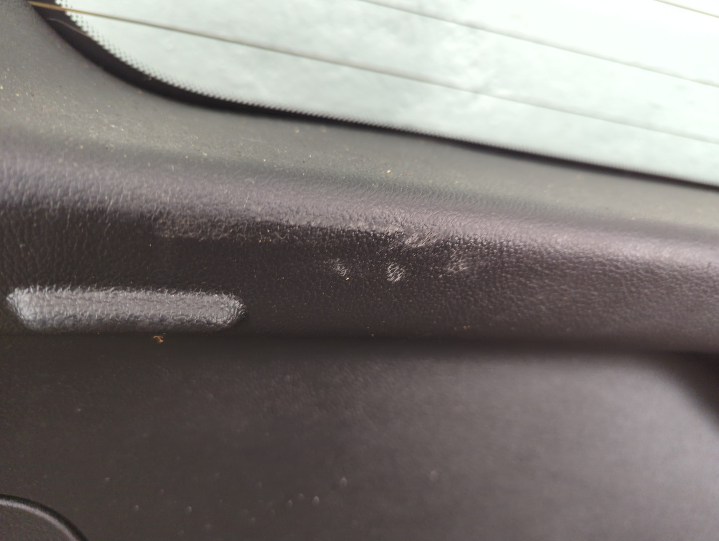 Дверь багажника