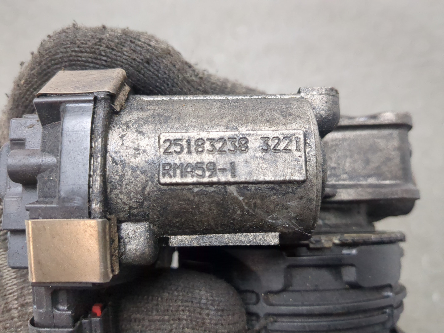 Заслонка дроссельная электрическая