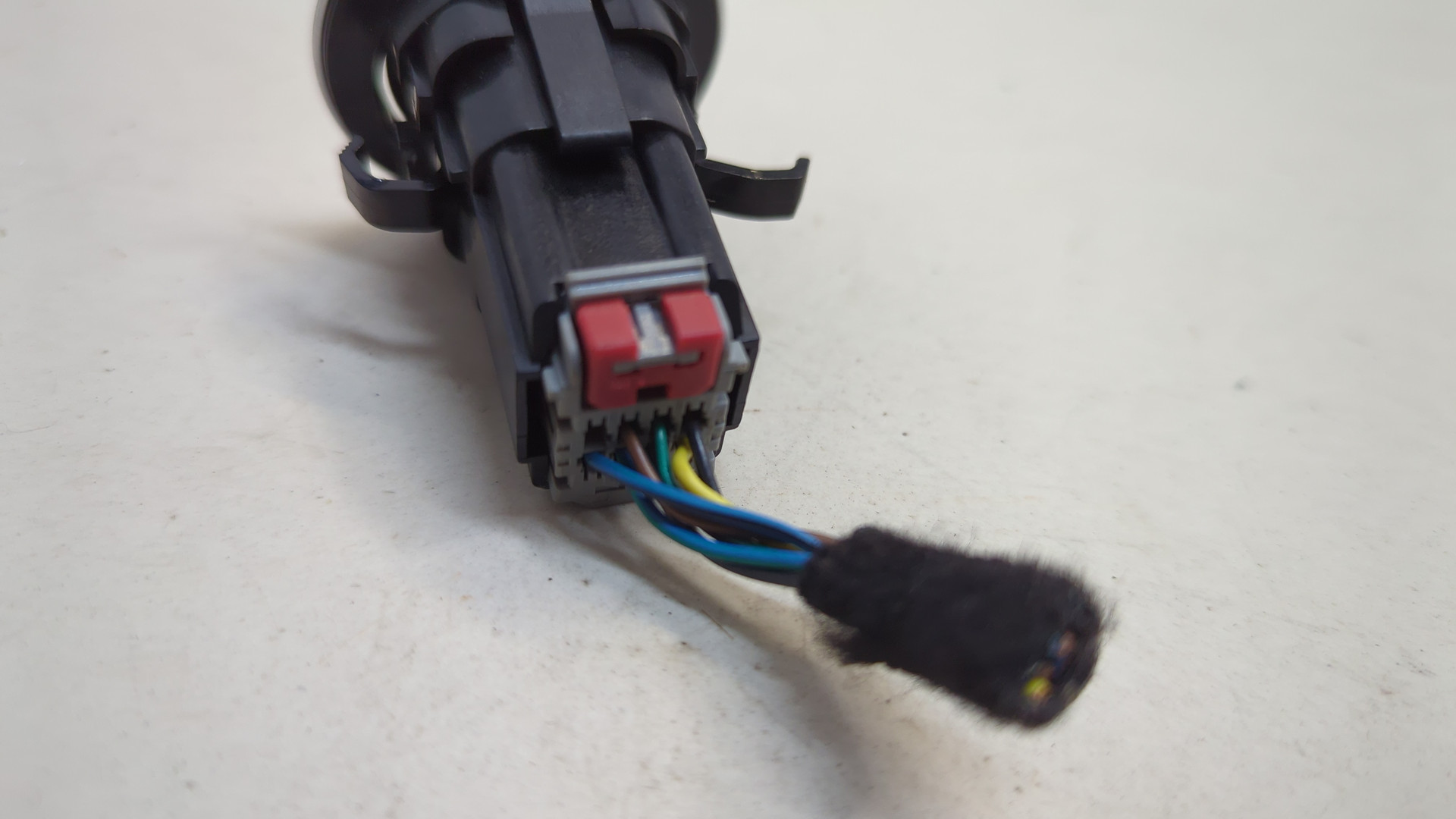 Кнопка запуска двигателя