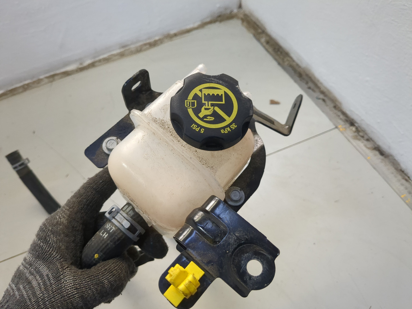 Бачок расширительный