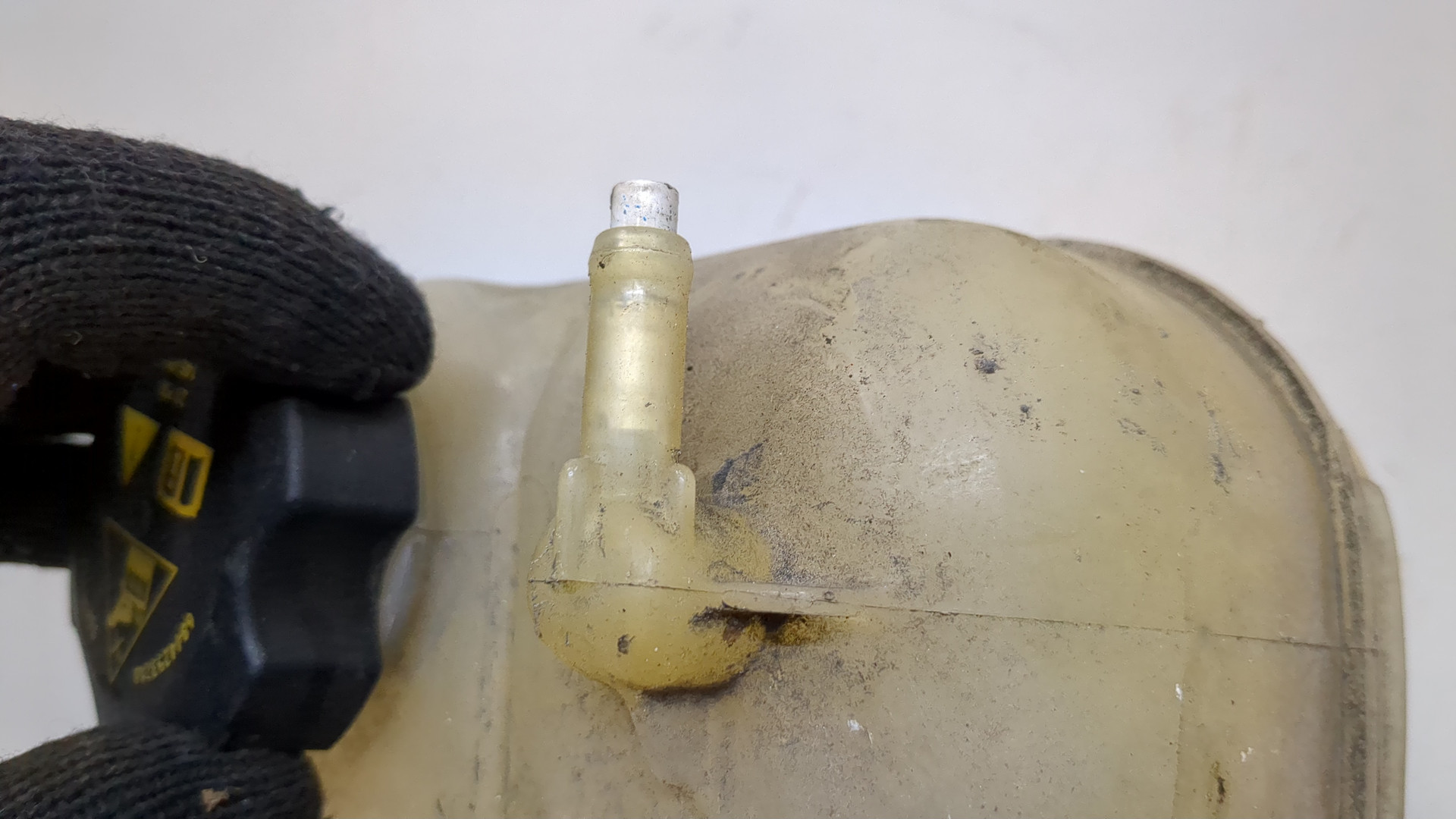 Бачок расширительный