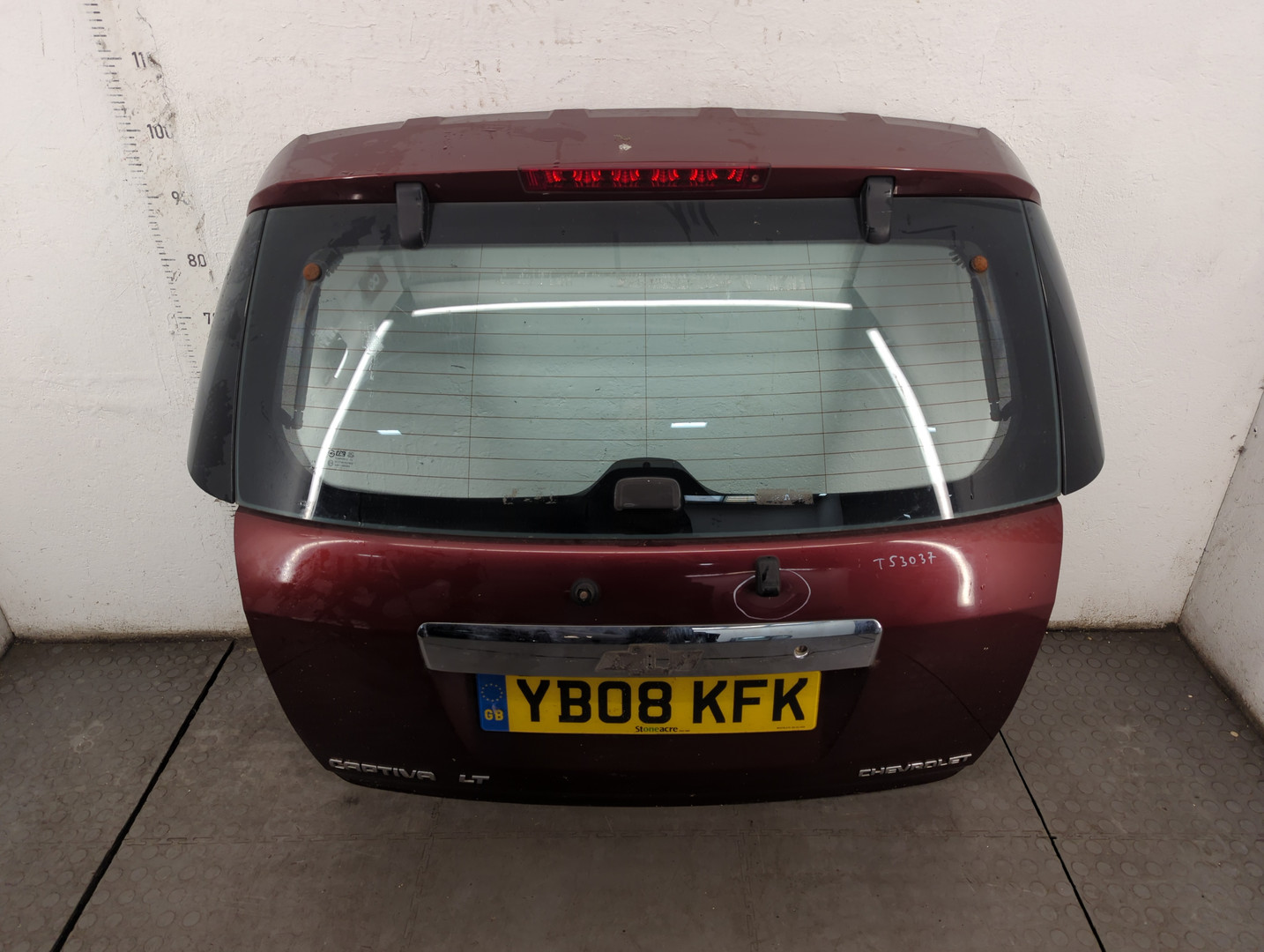 Дверь багажника