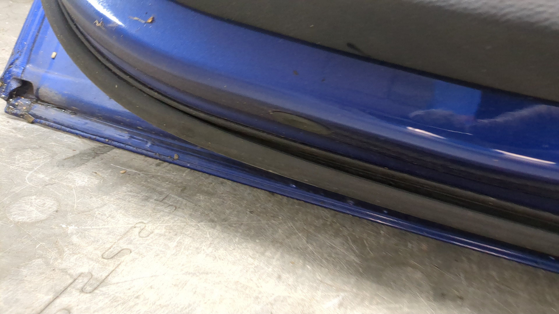 Дверь задняя правая