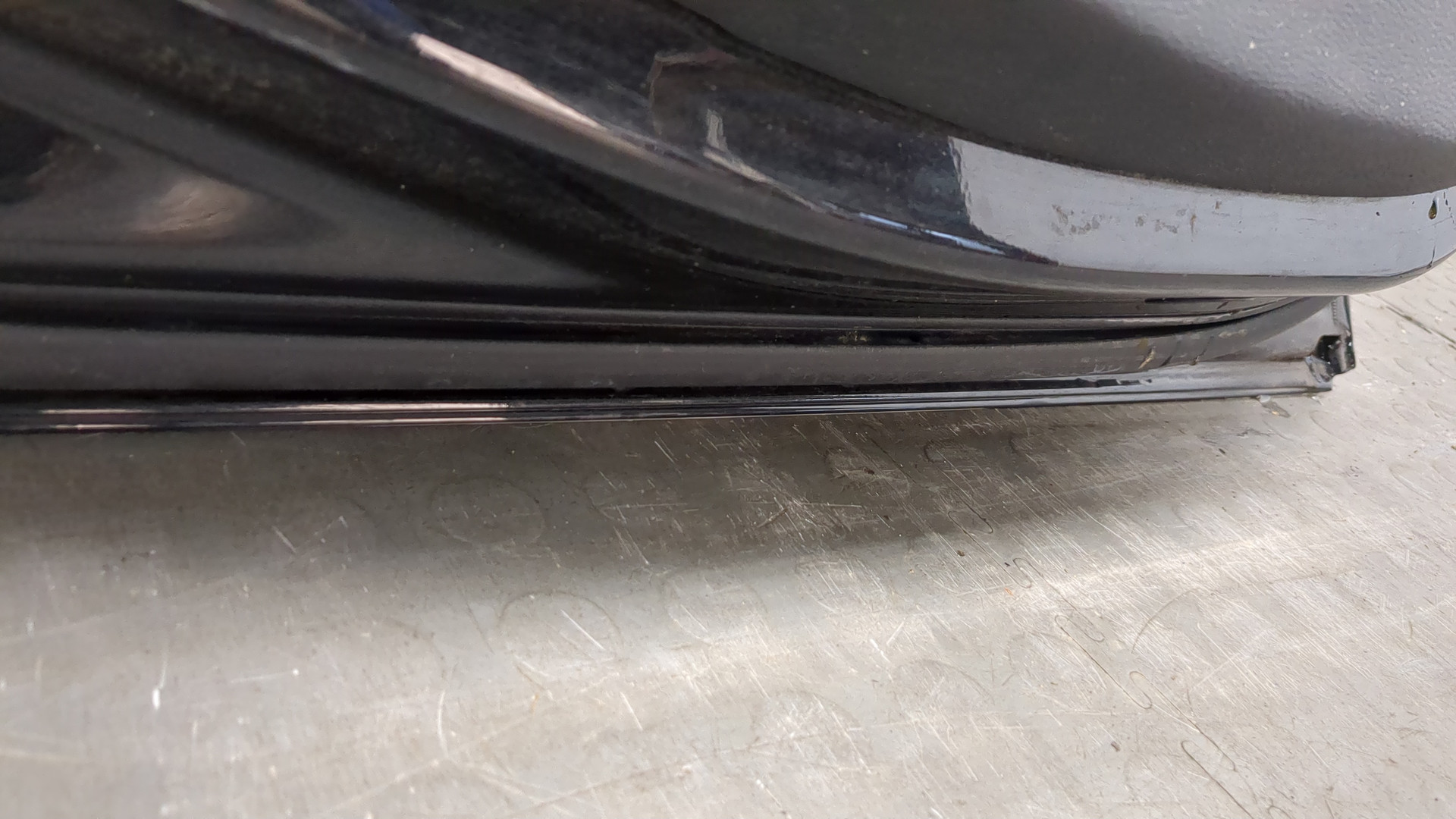 Дверь задняя левая