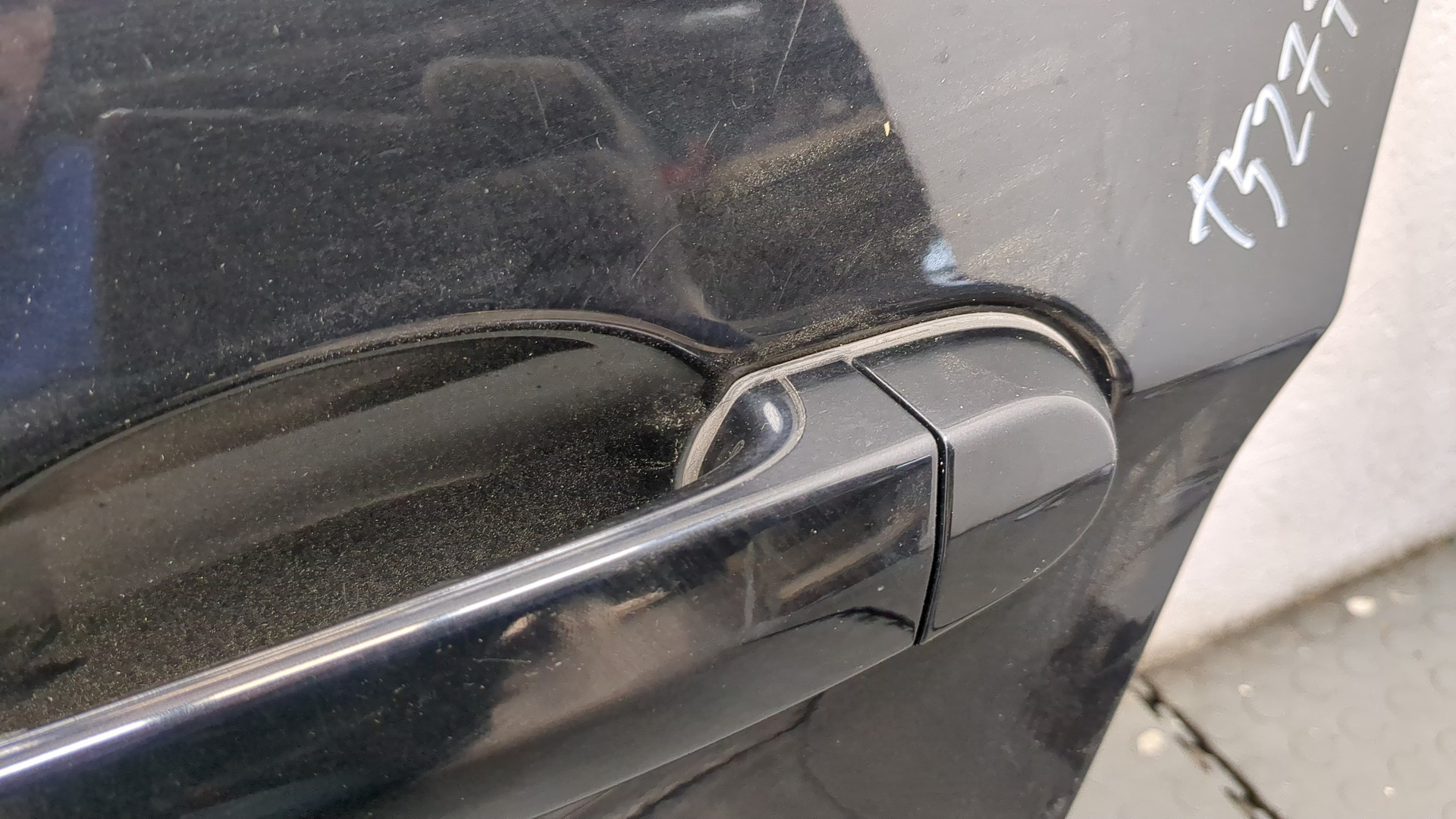 Дверь задняя левая