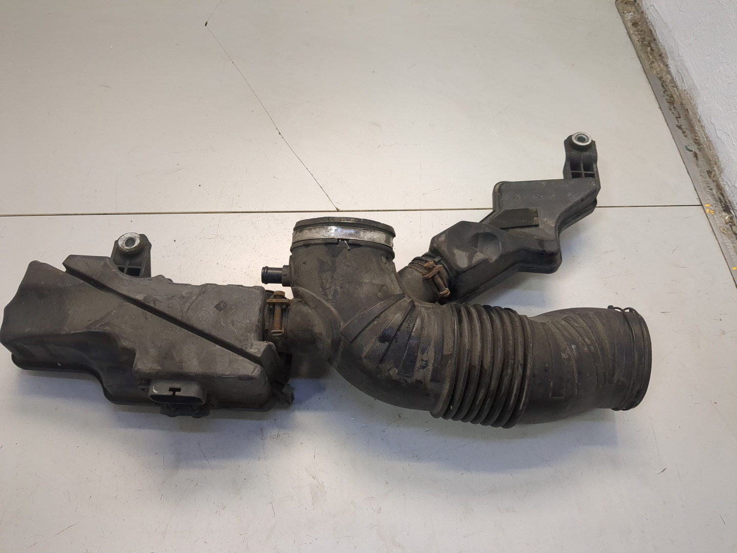 Патрубок воздушного фильтра