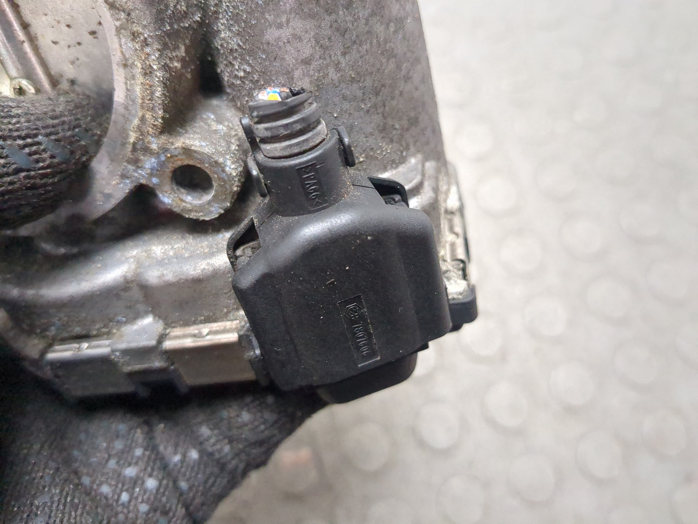 Заслонка дроссельная электрическая