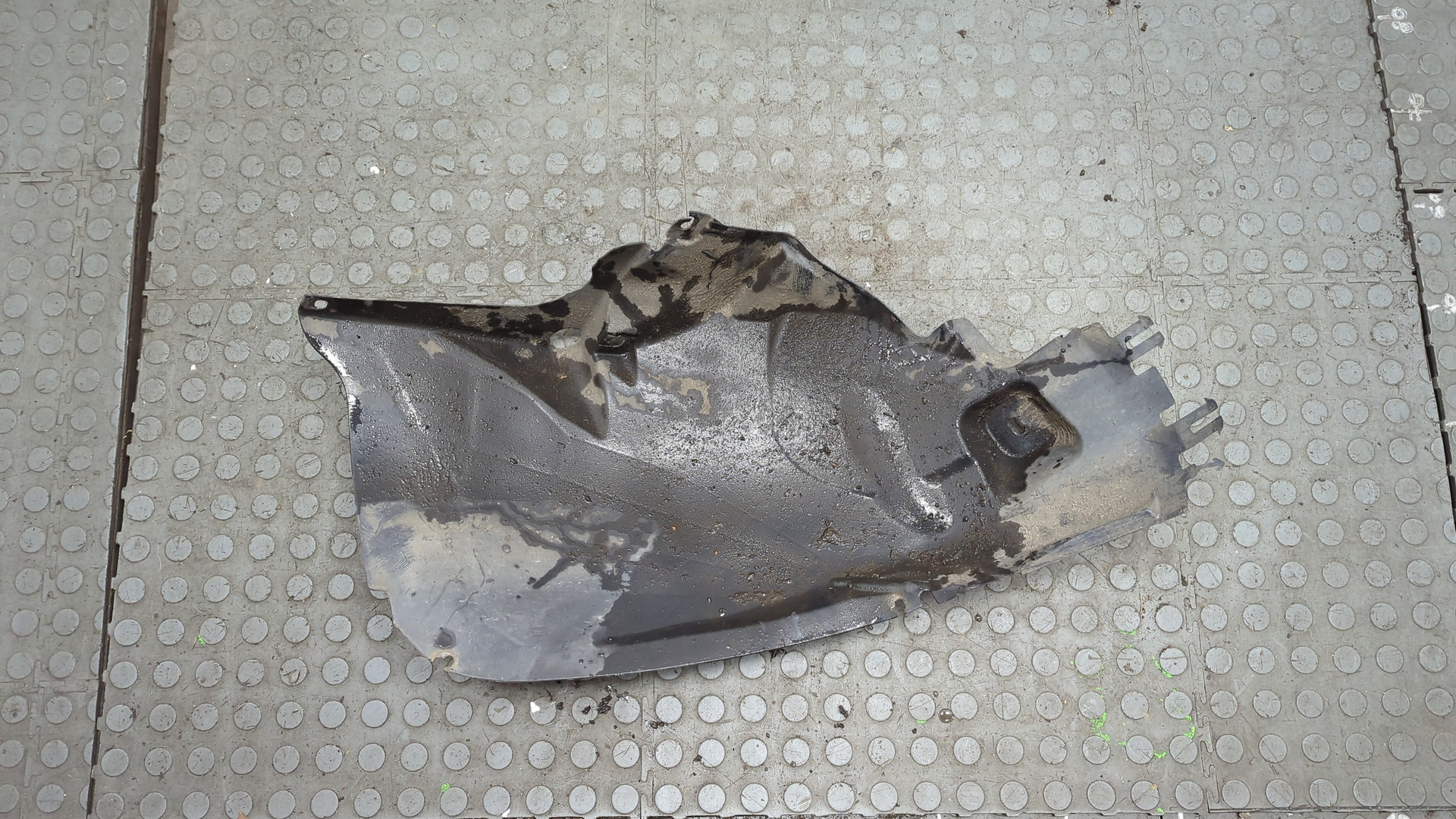 Локер передний правый