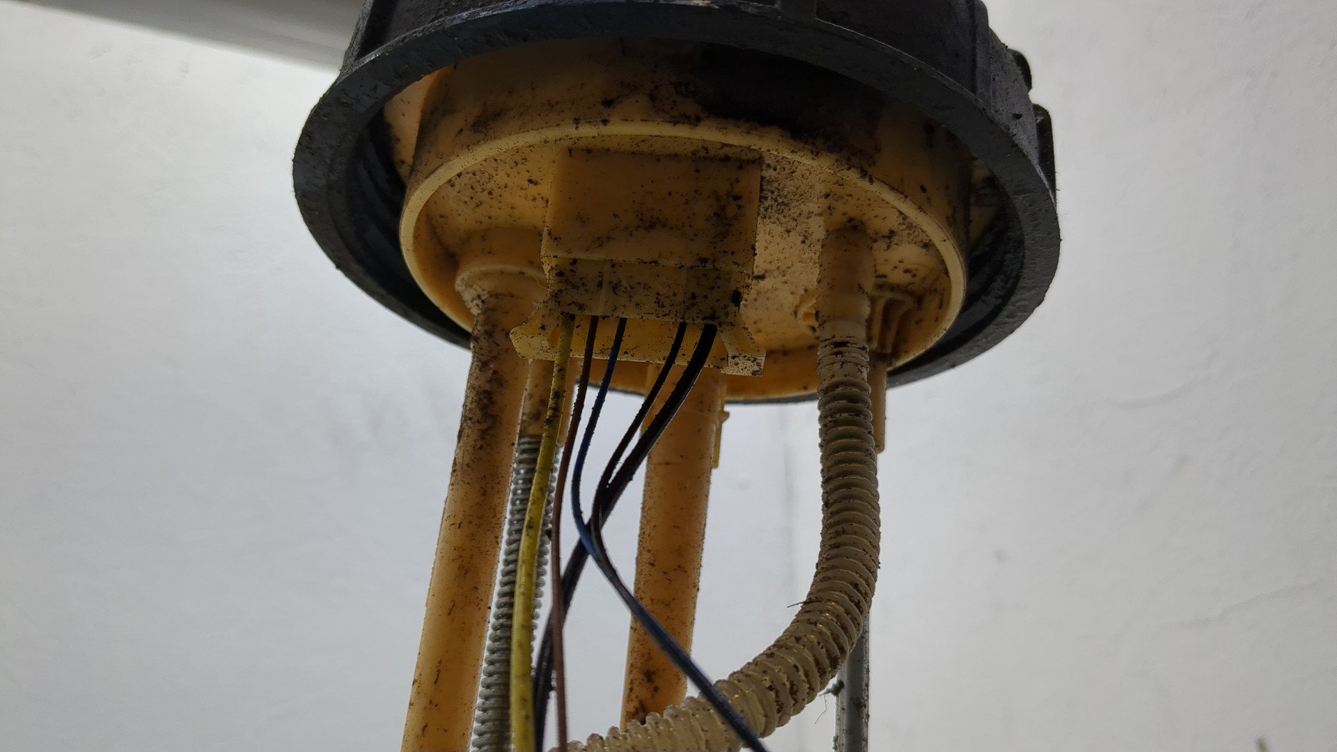 Насос топливный электрический