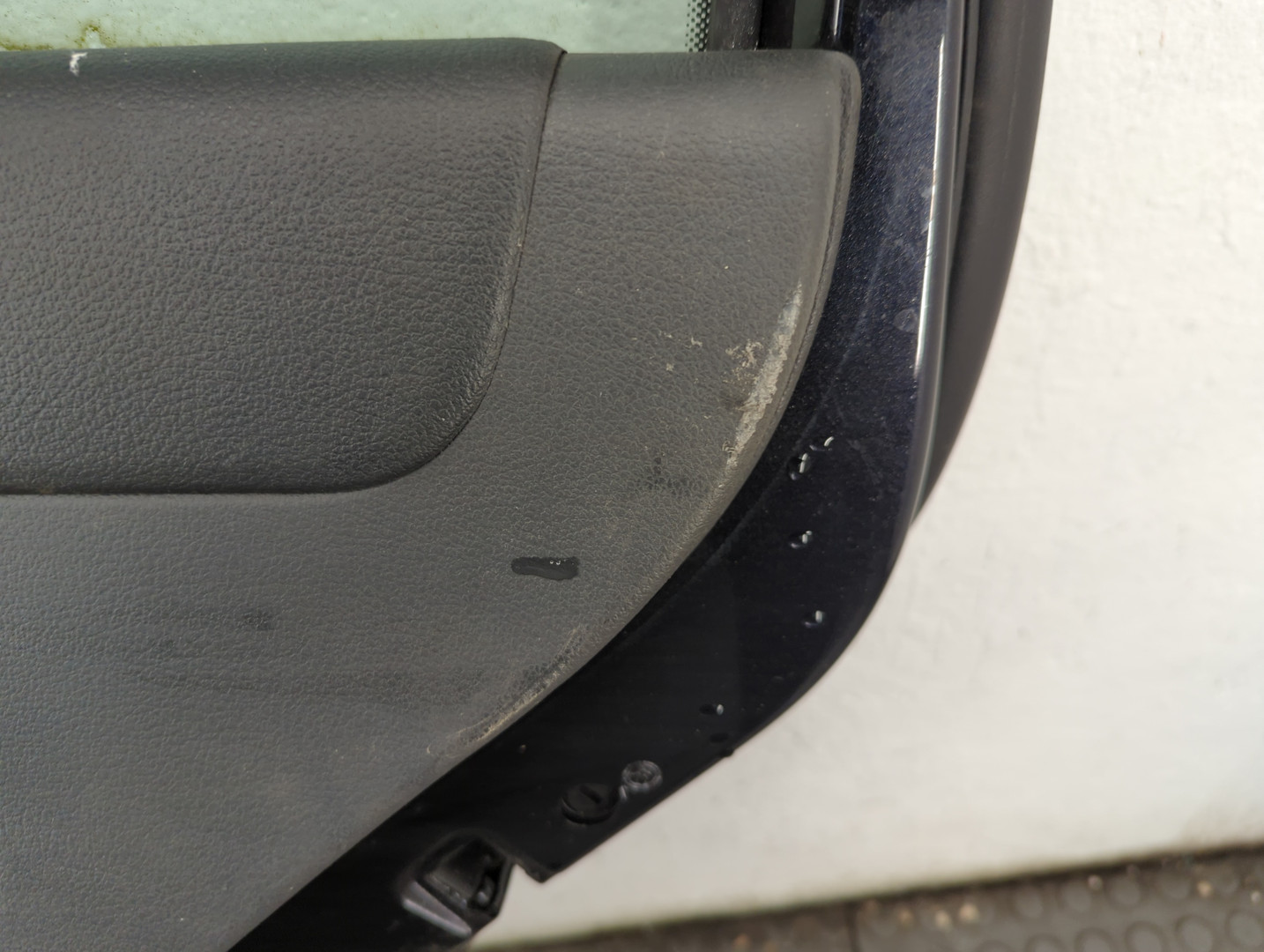 Дверь задняя правая