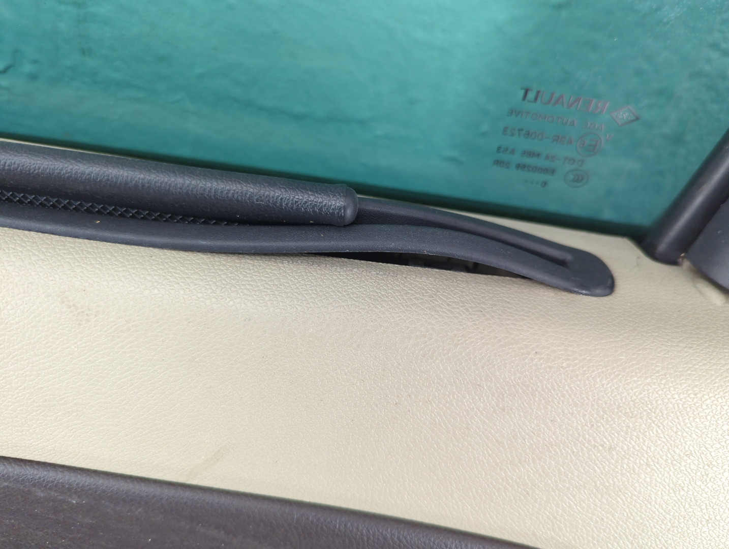 Дверь задняя правая