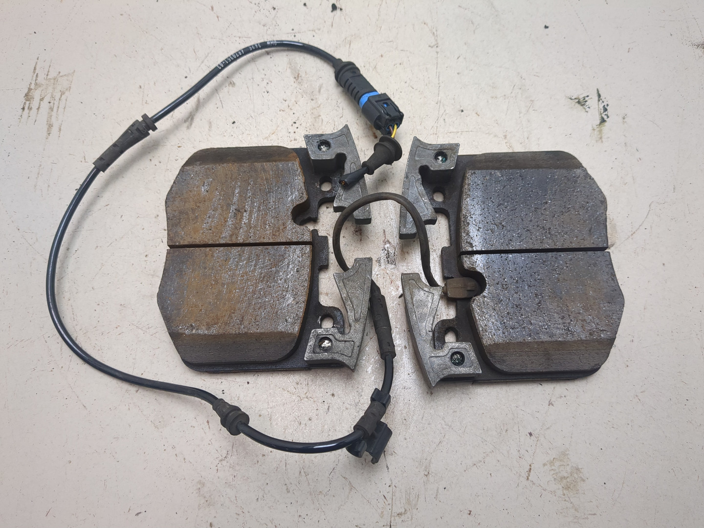 Колодки тормозные передние к-т