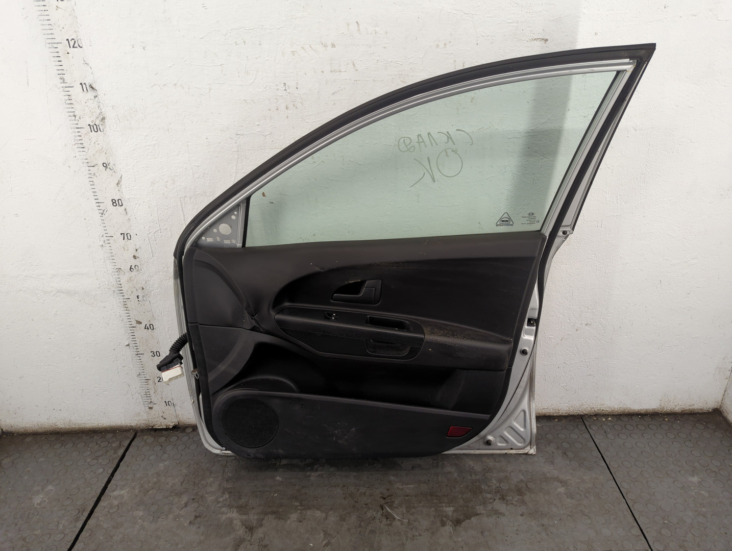 Дверь передняя правая