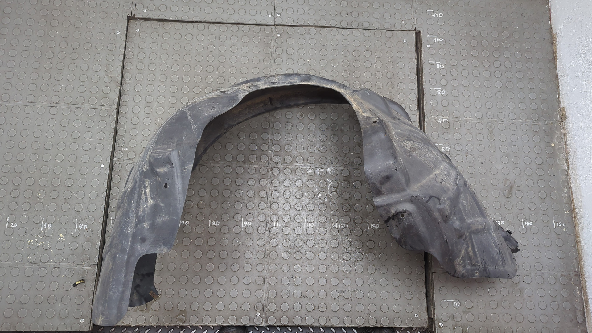 Локер передний правый