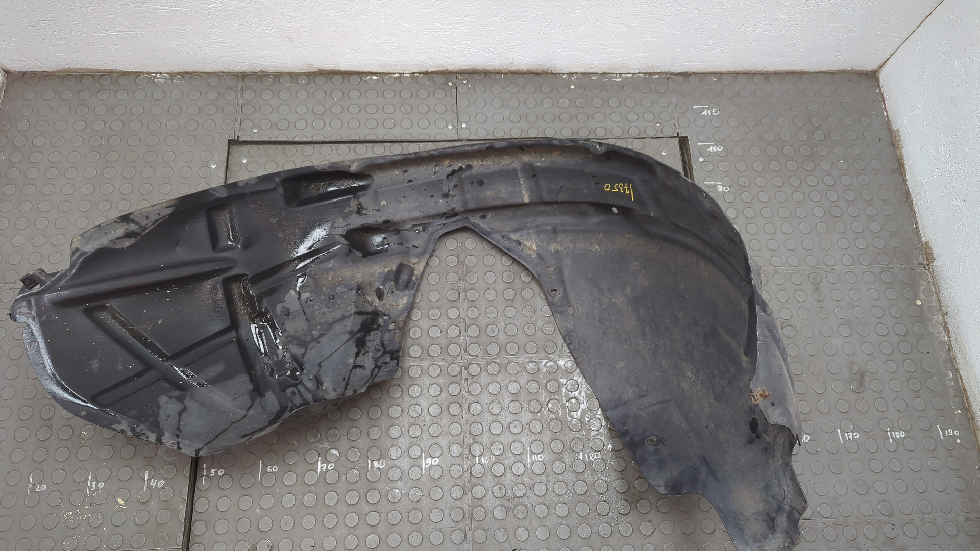 Локер передний правый