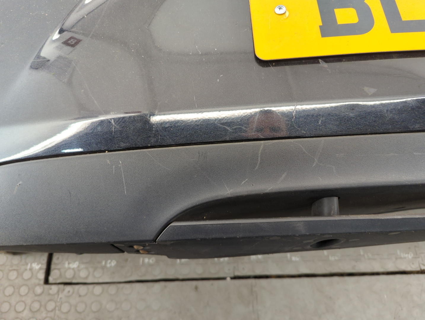 Бампер задний