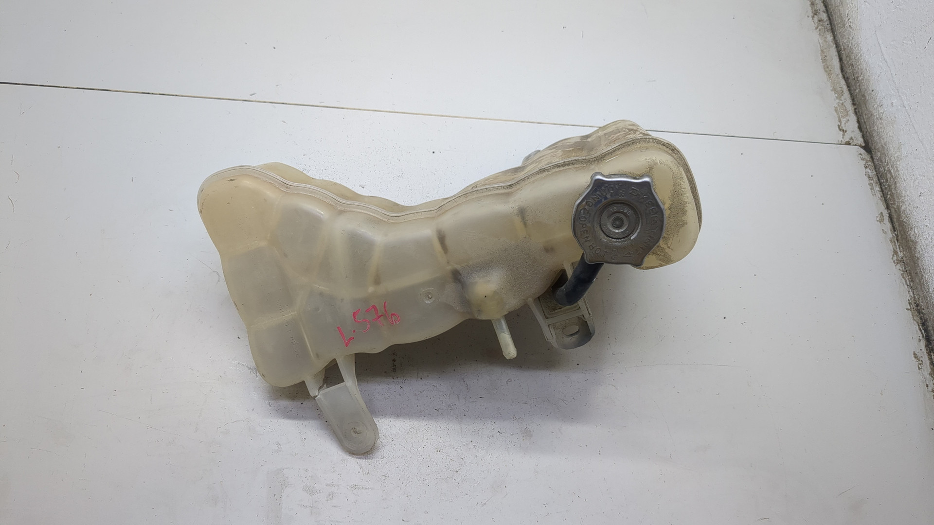 Бачок расширительный