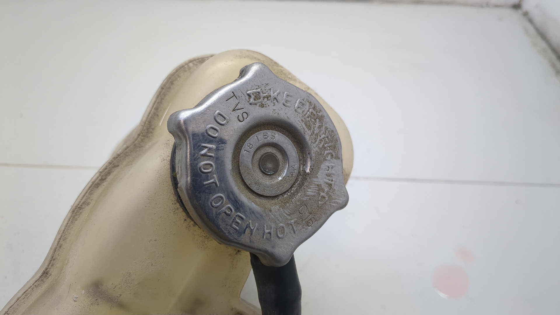 Бачок расширительный