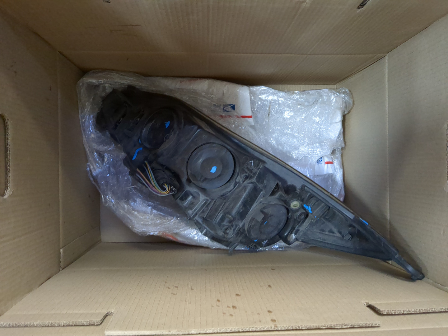 Фара правая