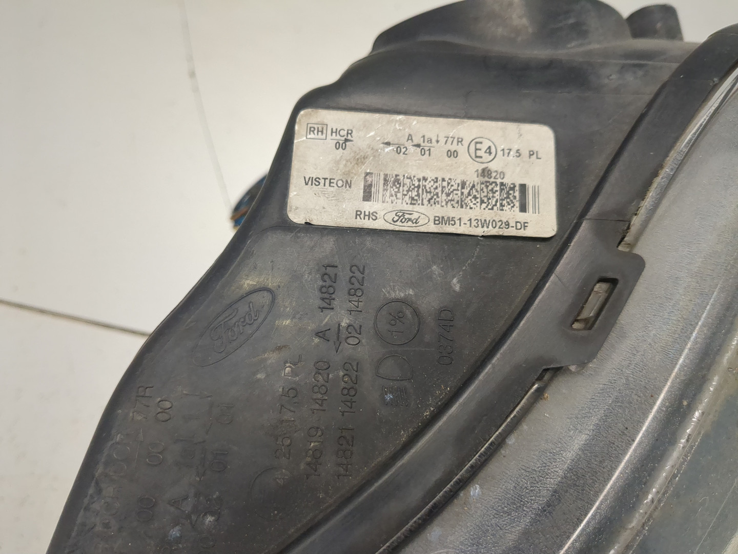 Фара правая