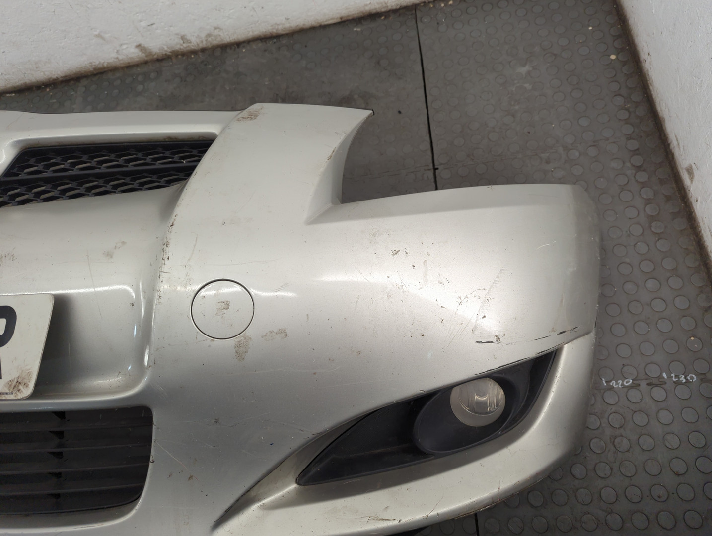 Бампер передний