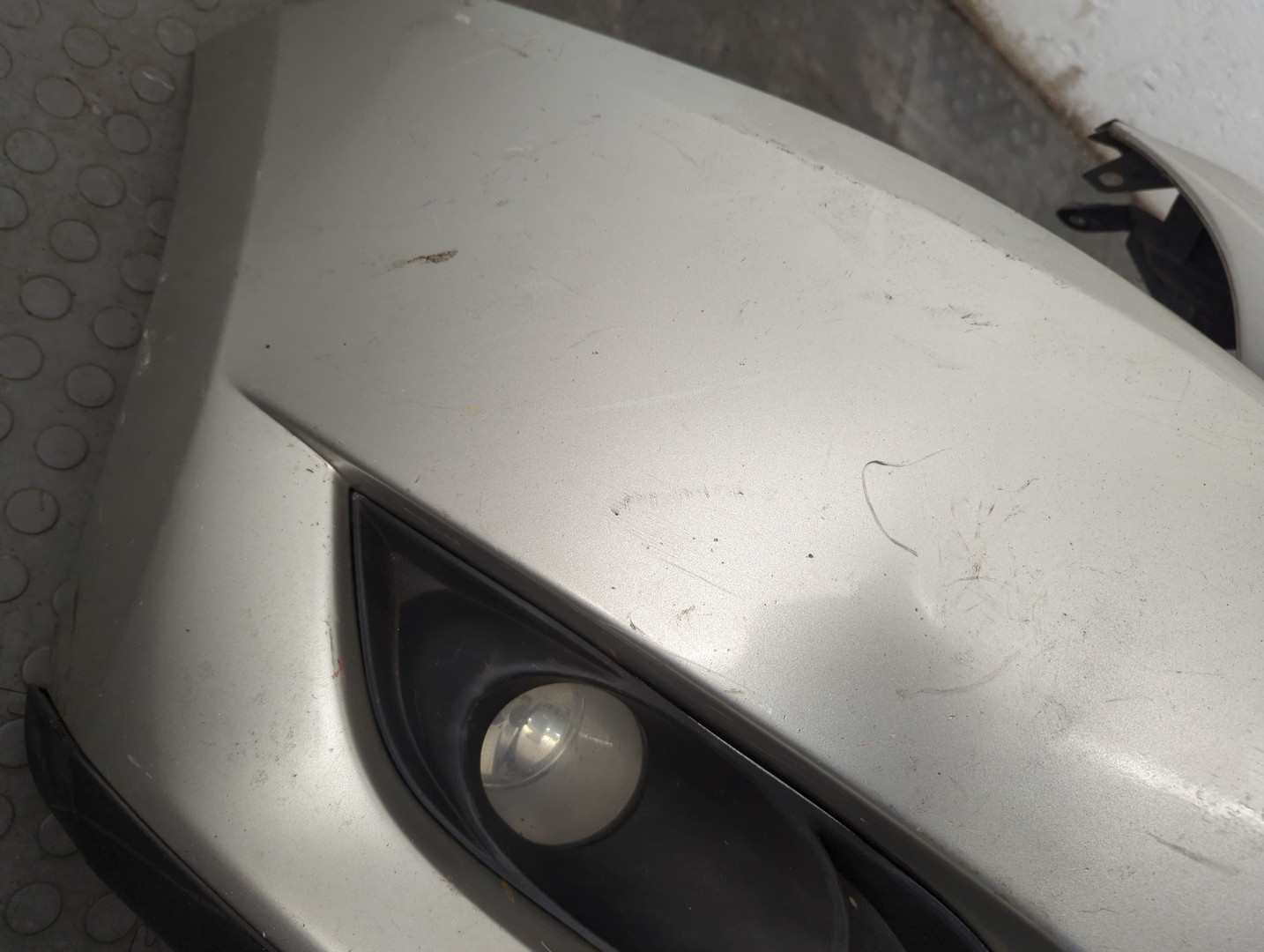 Бампер передний