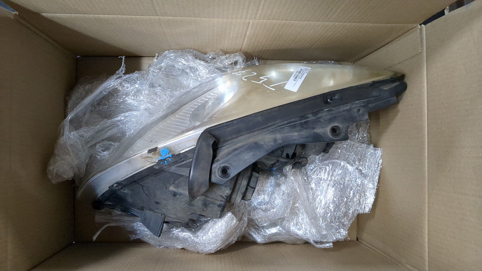 Фара правая