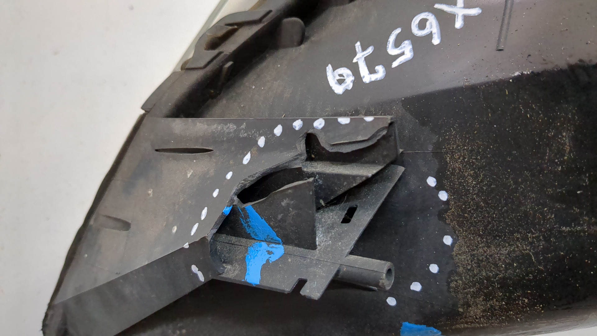 Фара правая