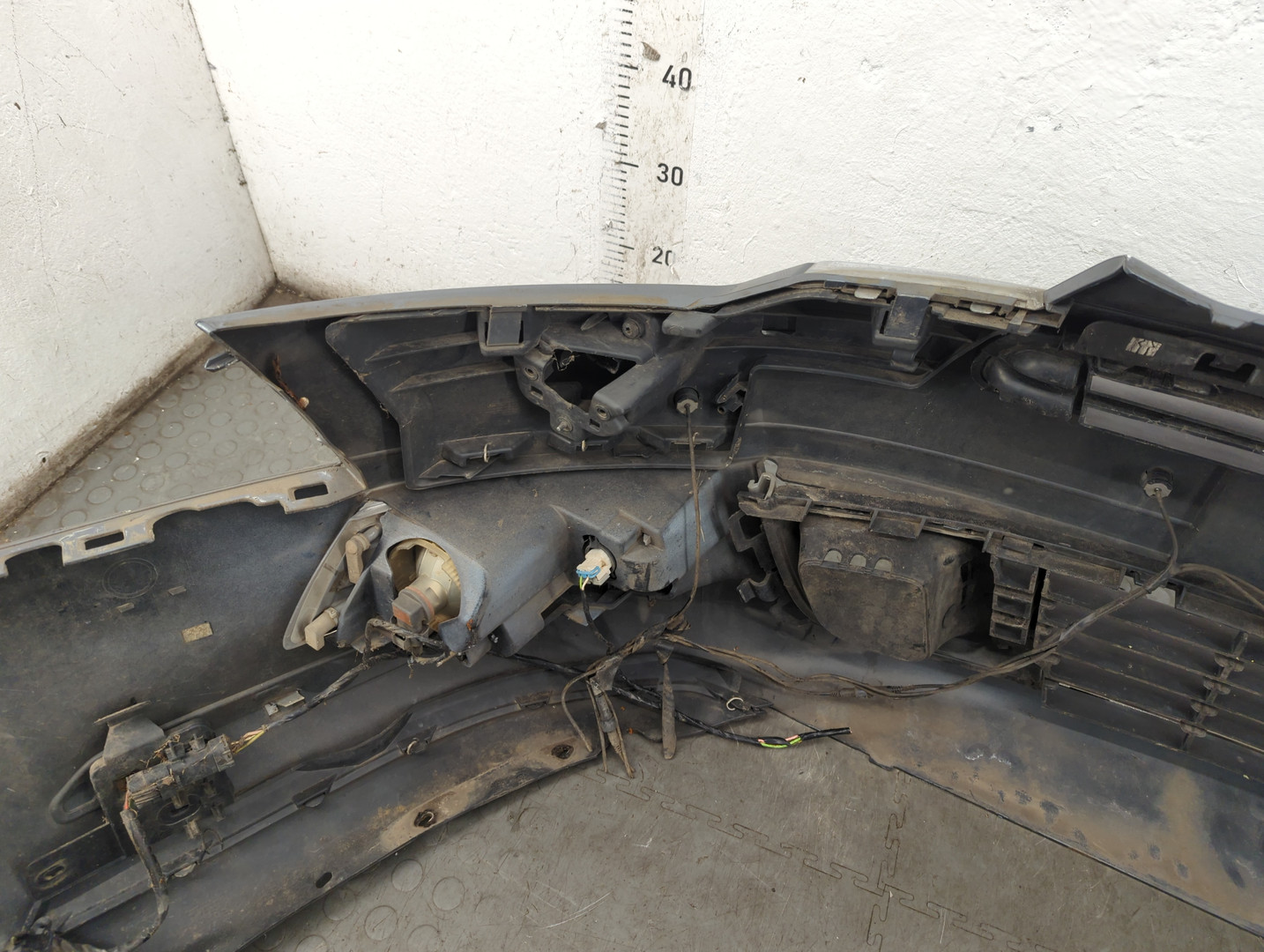 Бампер передний