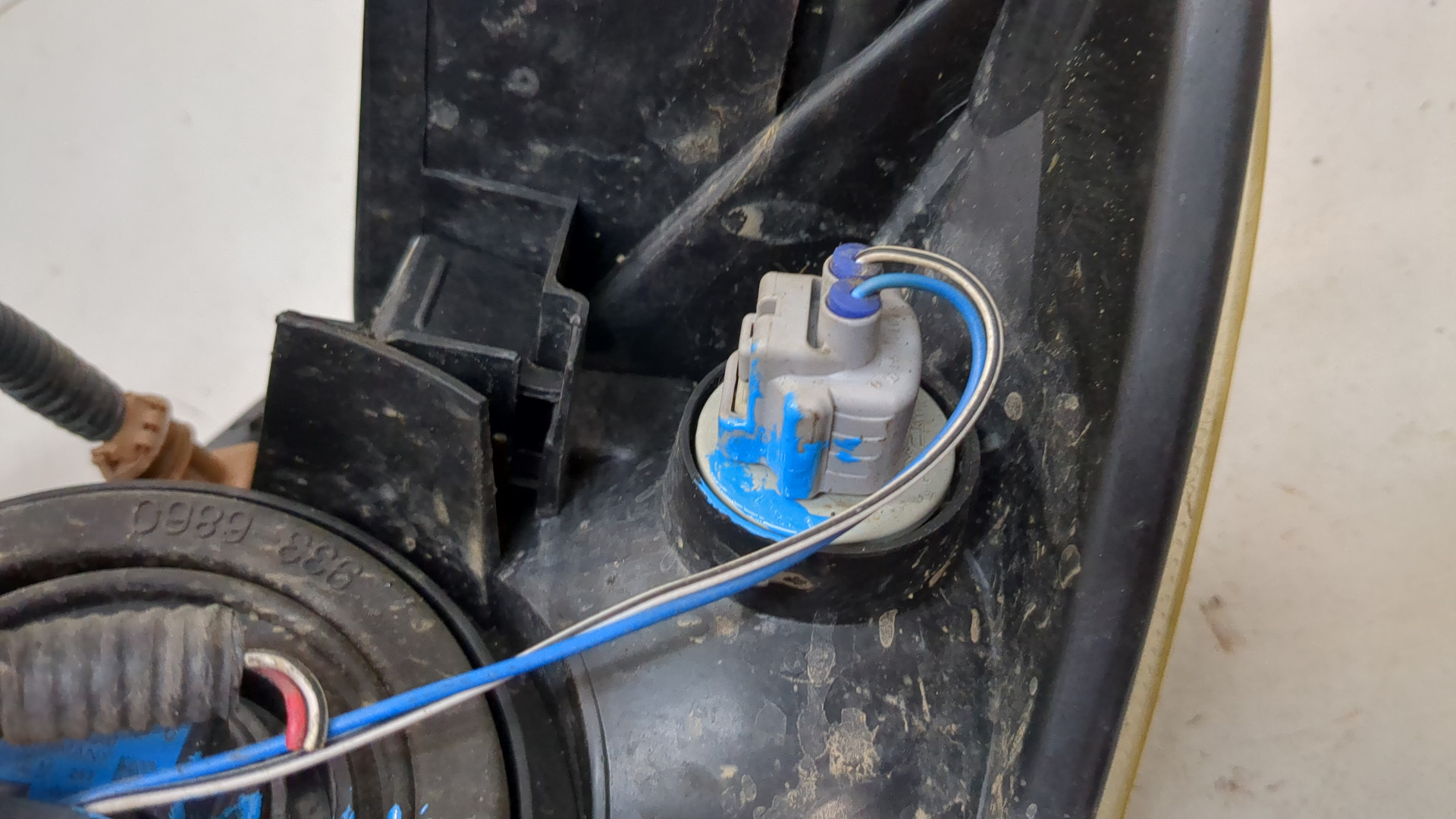 Фара правая