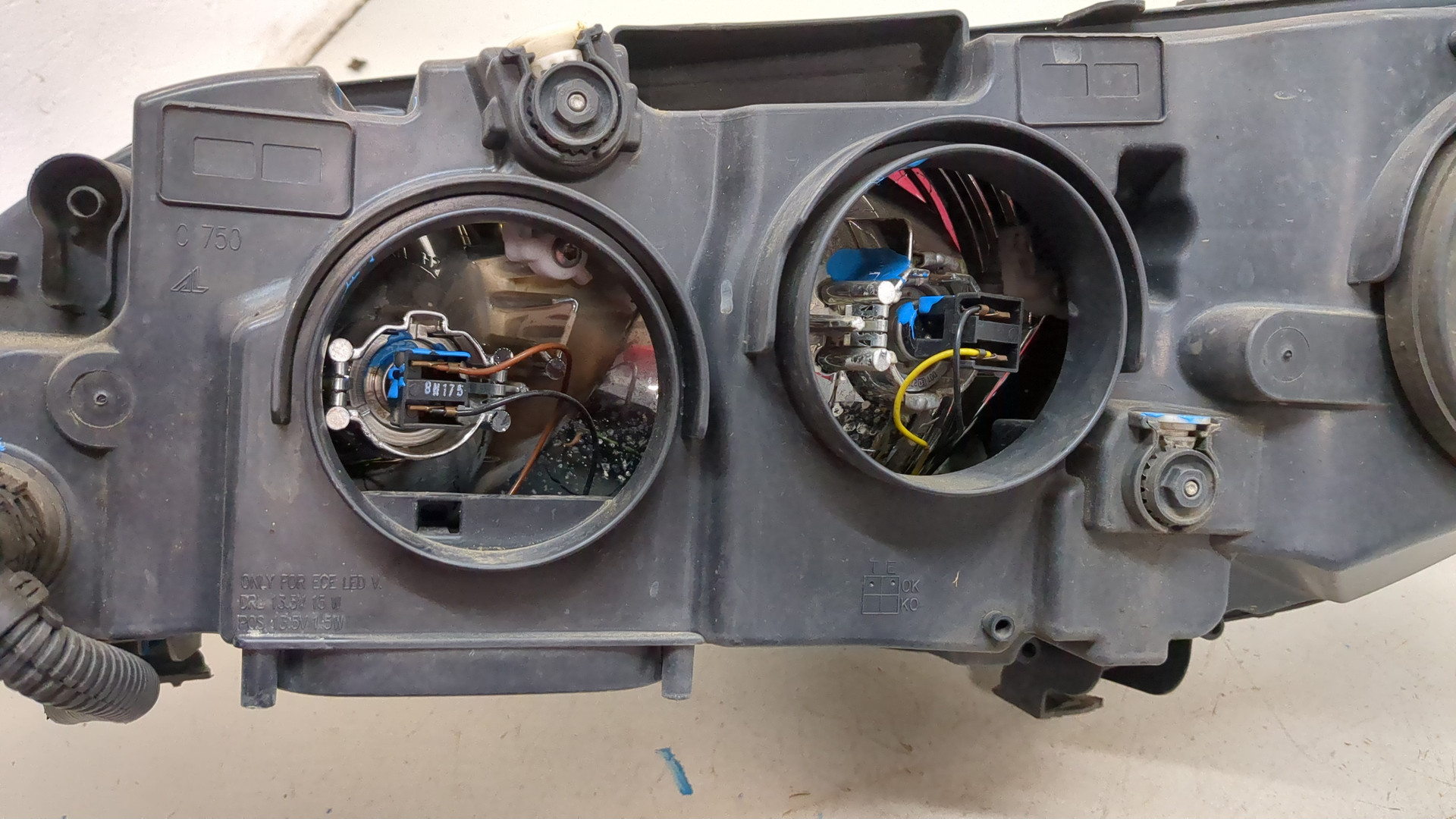 Фара правая