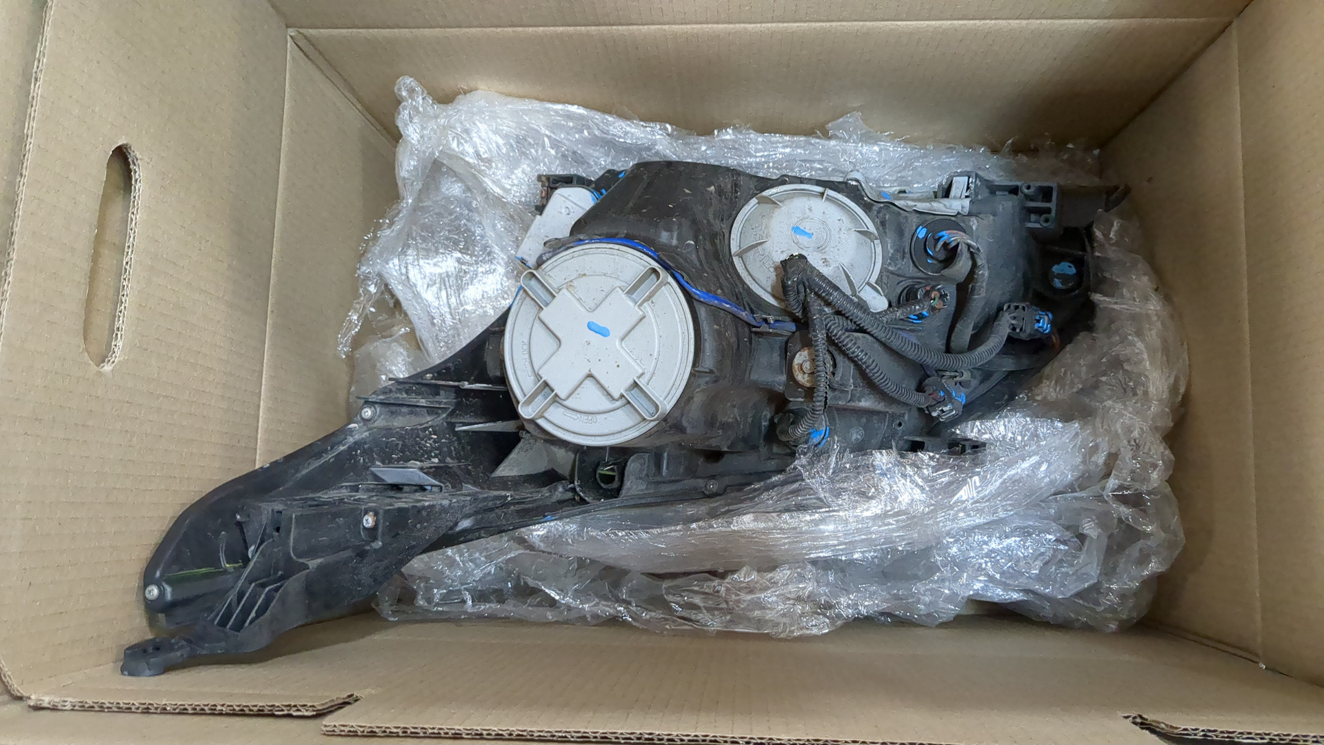 Фара правая