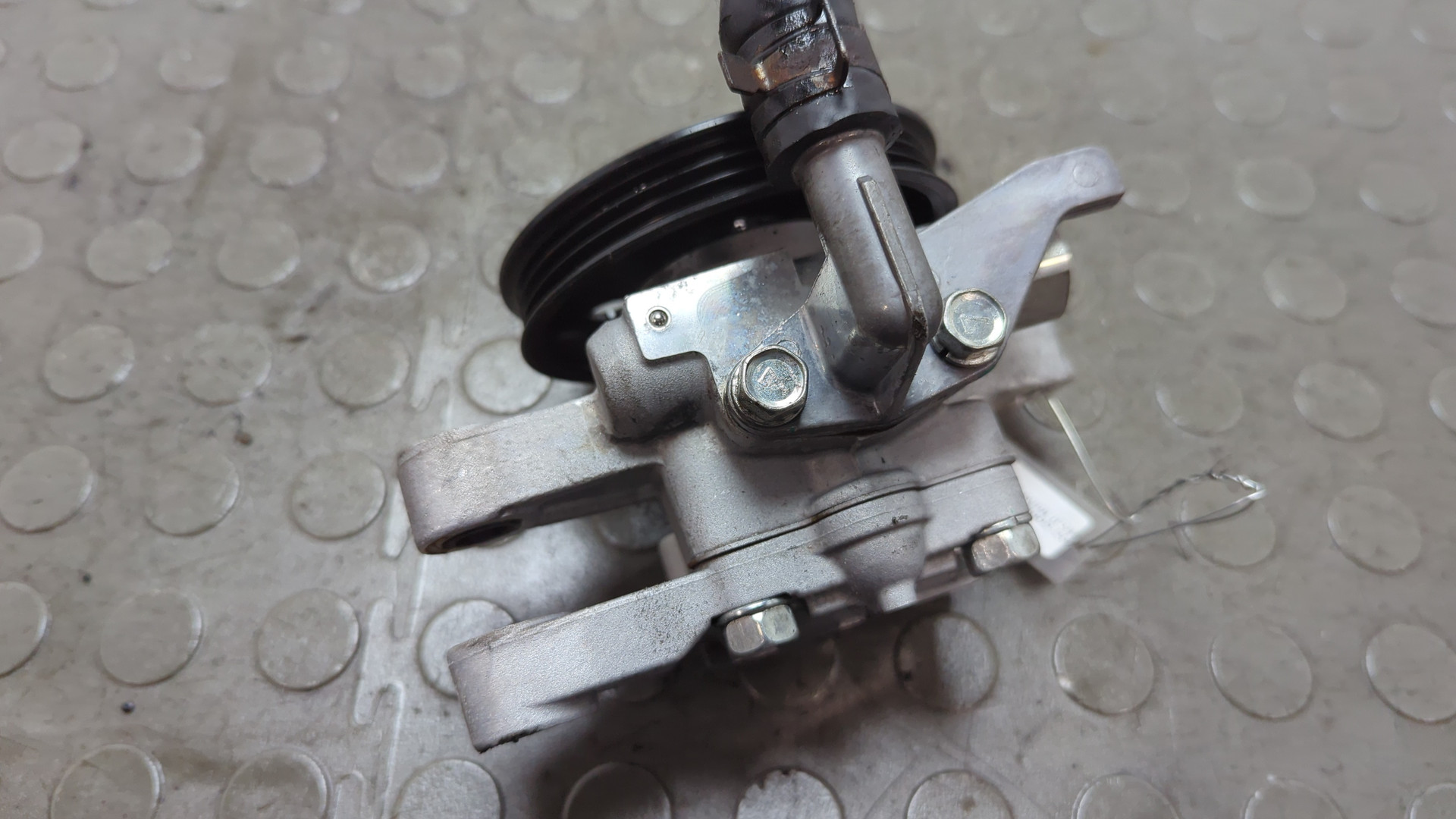 Насос ГУР (гидроусилитель руля)