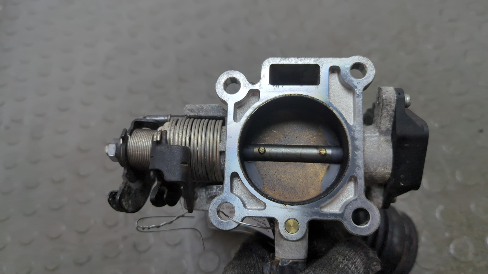 Заслонка дроссельная электрическая