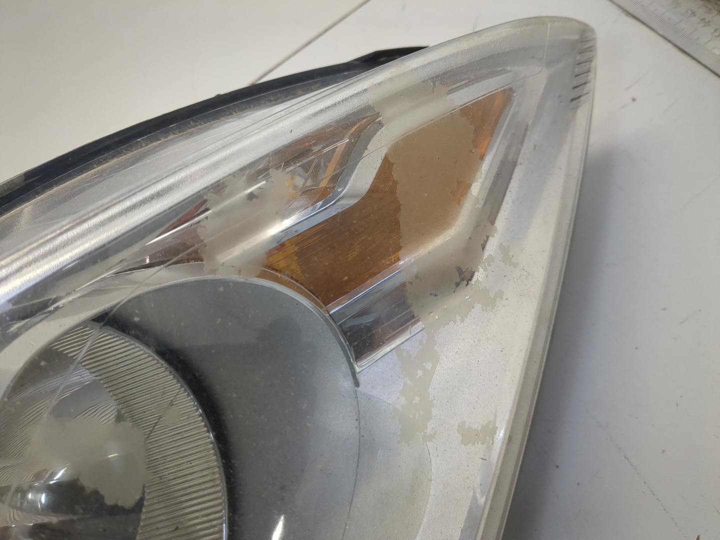 Фара правая