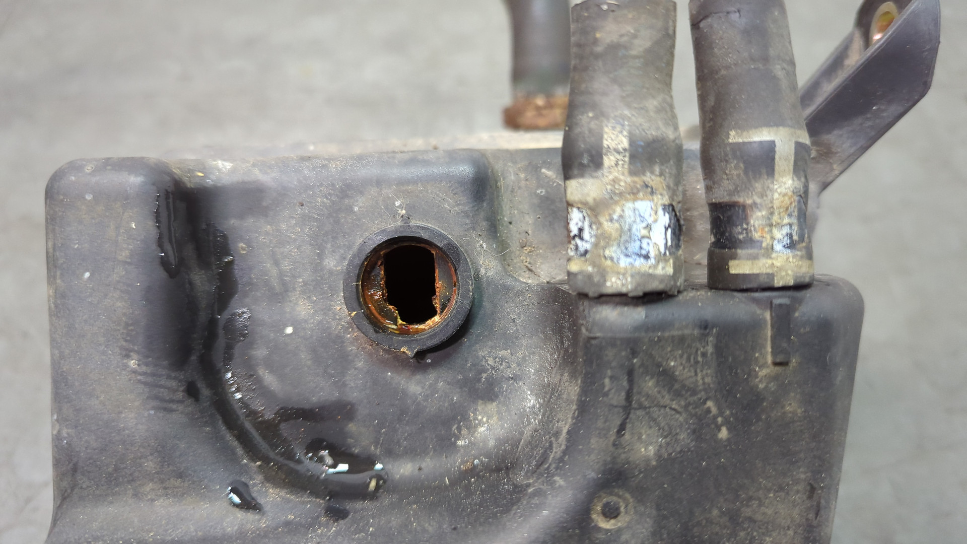 Бачок расширительный