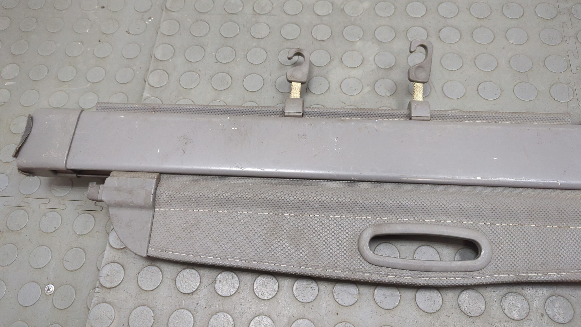 Шторка багажника