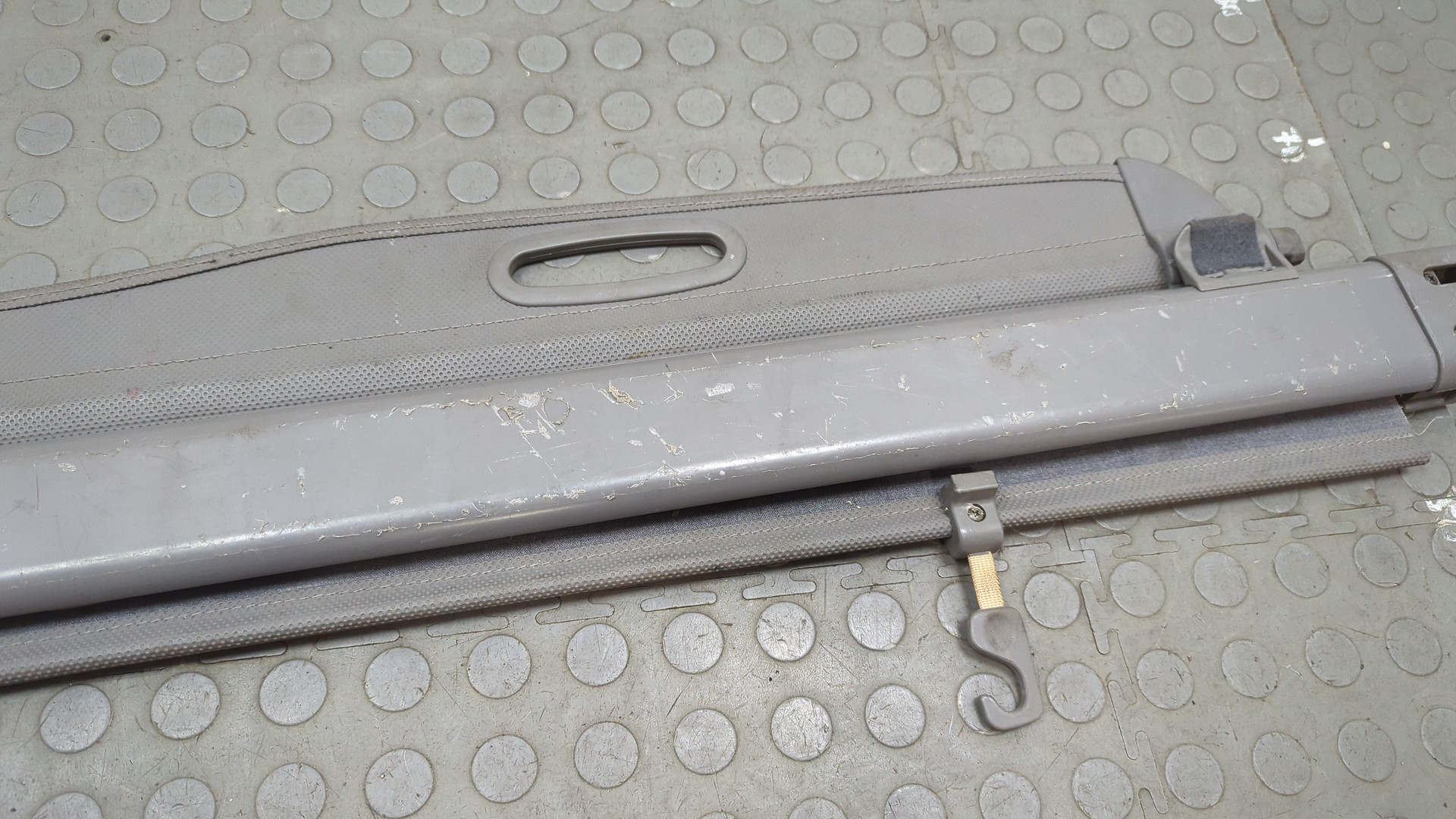 Шторка багажника