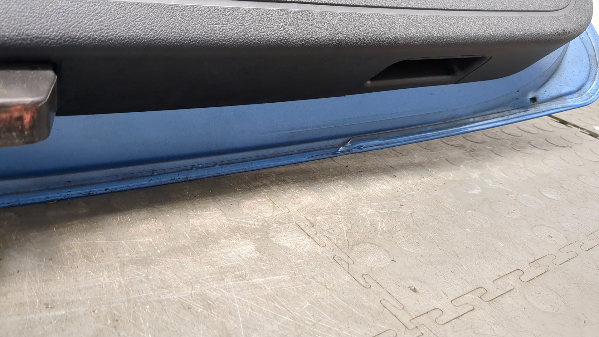 Дверь багажника