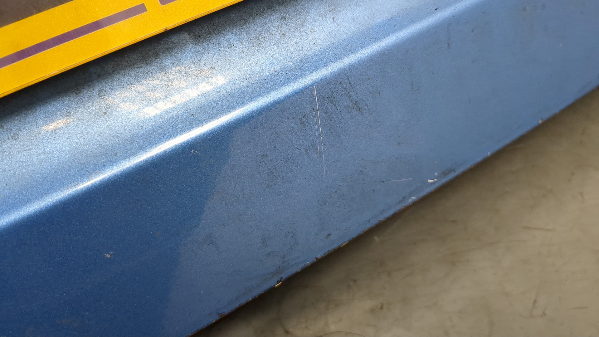 Дверь багажника