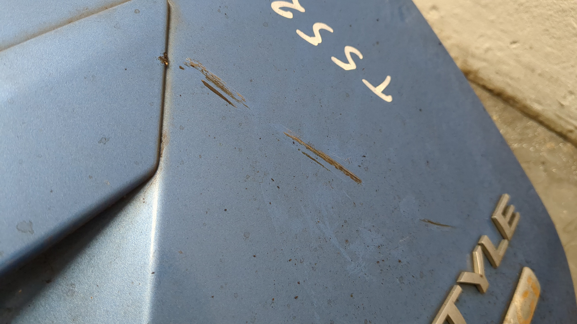 Дверь багажника