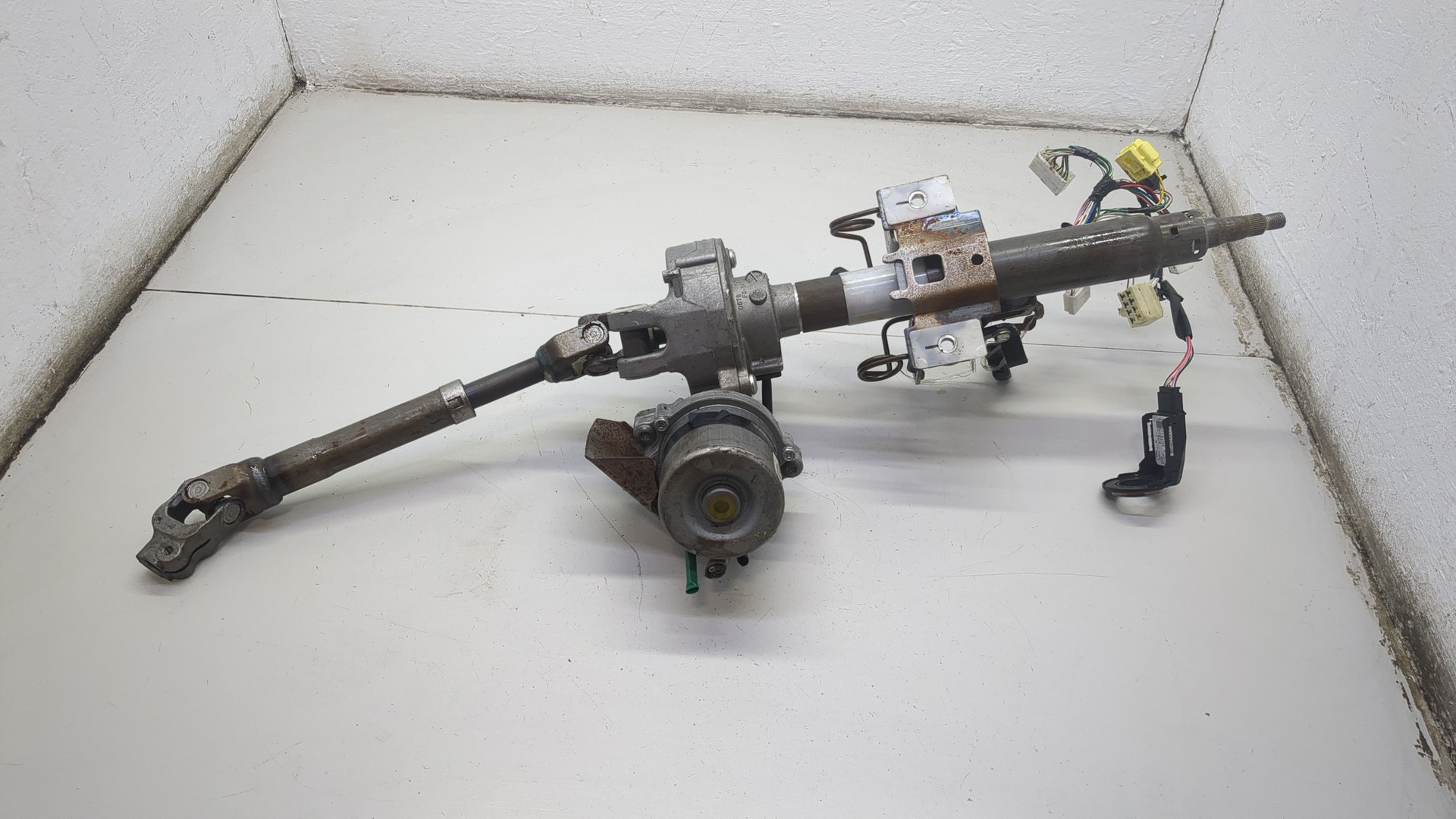 Серводвигатель рулевой рейки