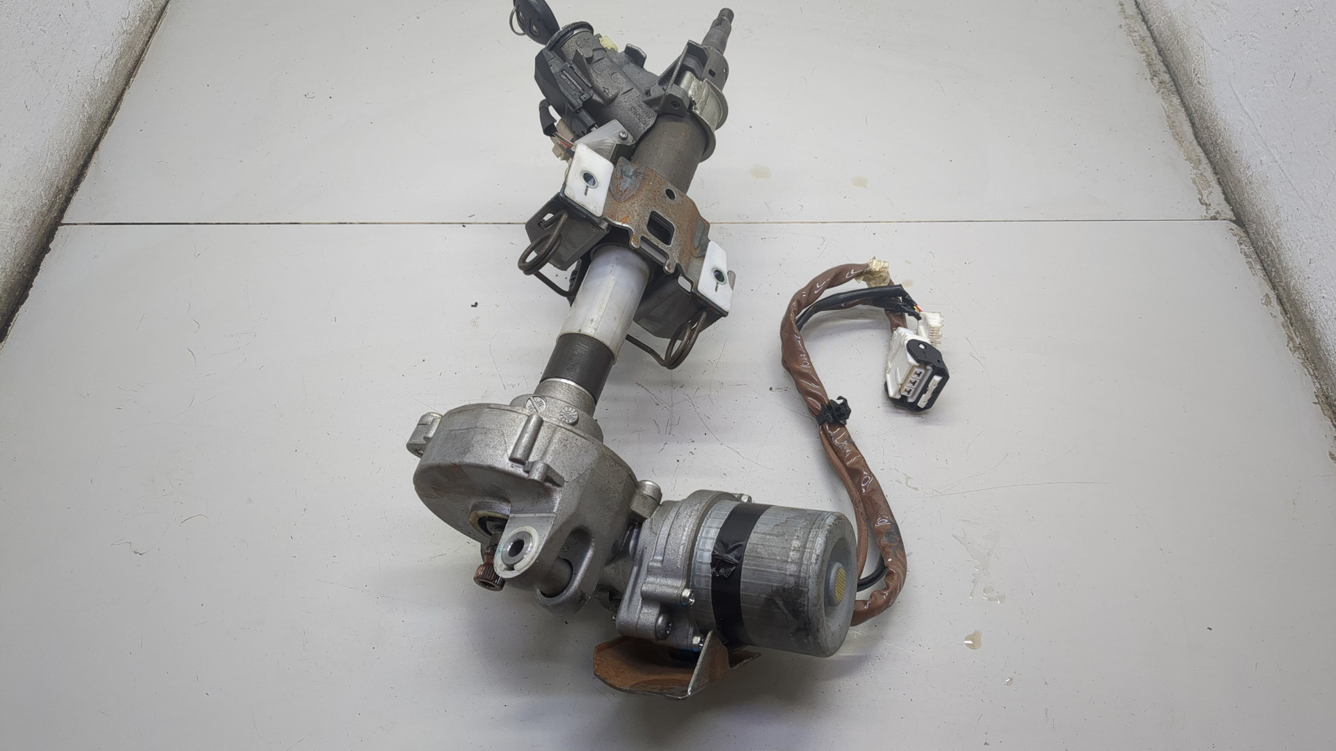 Серводвигатель рулевой рейки