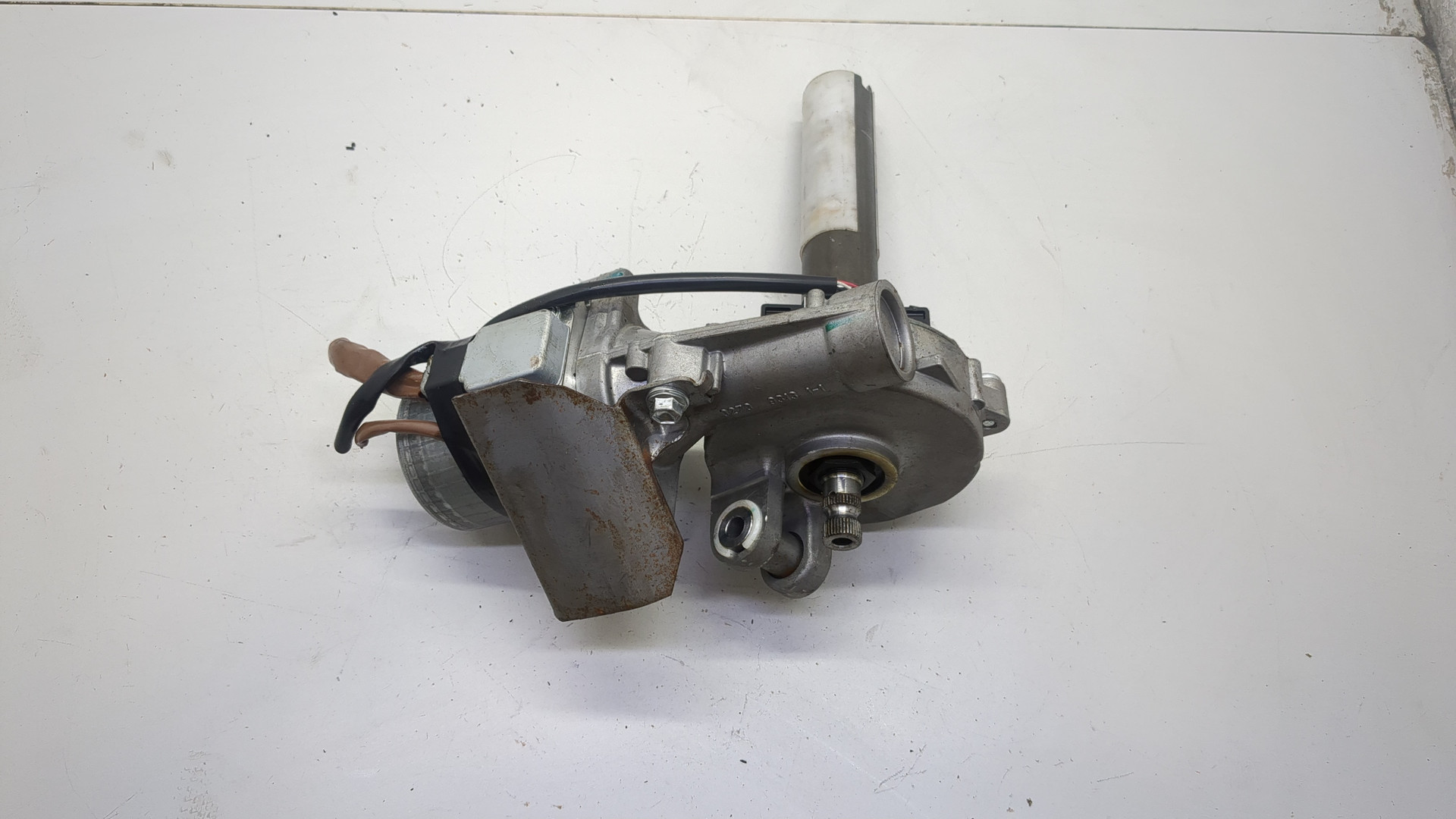 Серводвигатель рулевой рейки