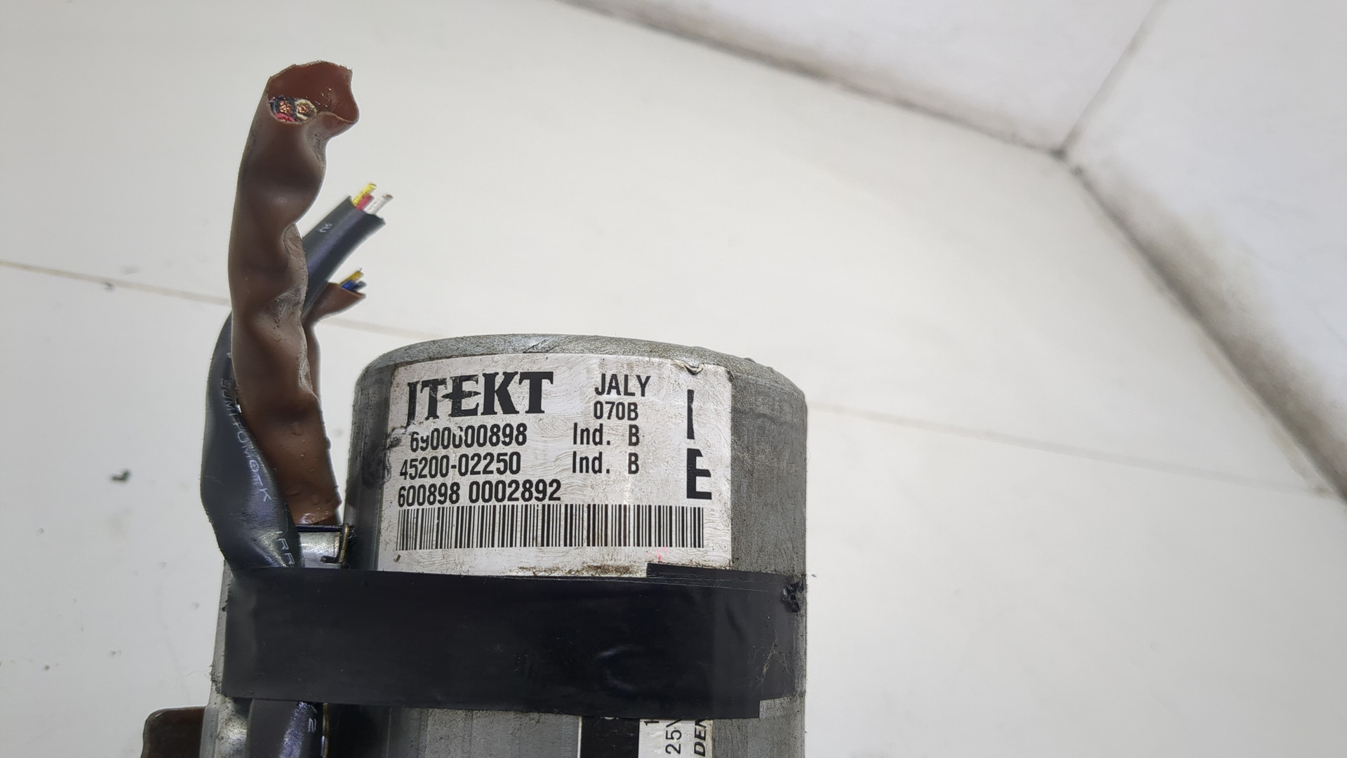 Серводвигатель рулевой рейки