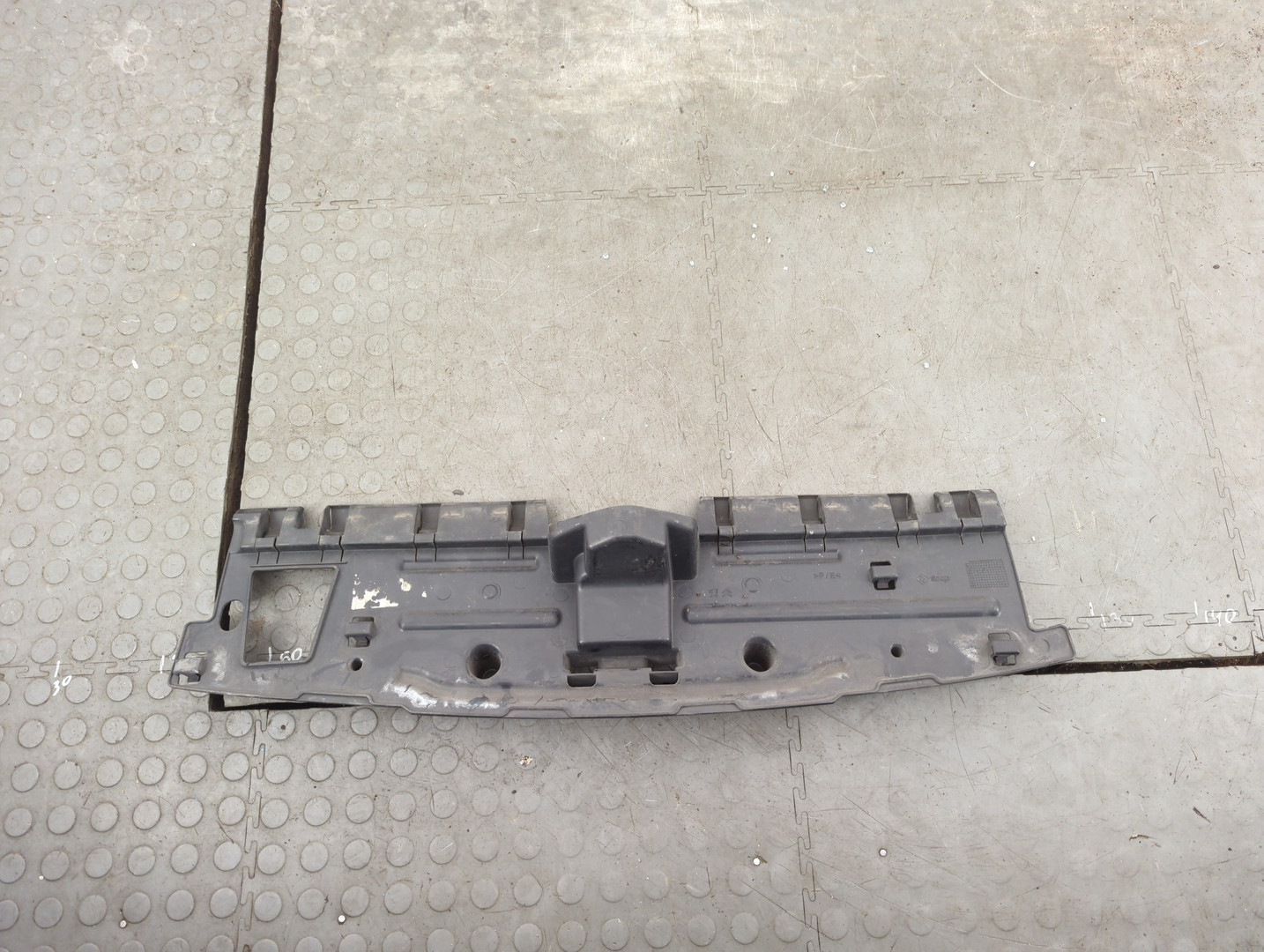 Кожух замка капота для 3008 2009-2016