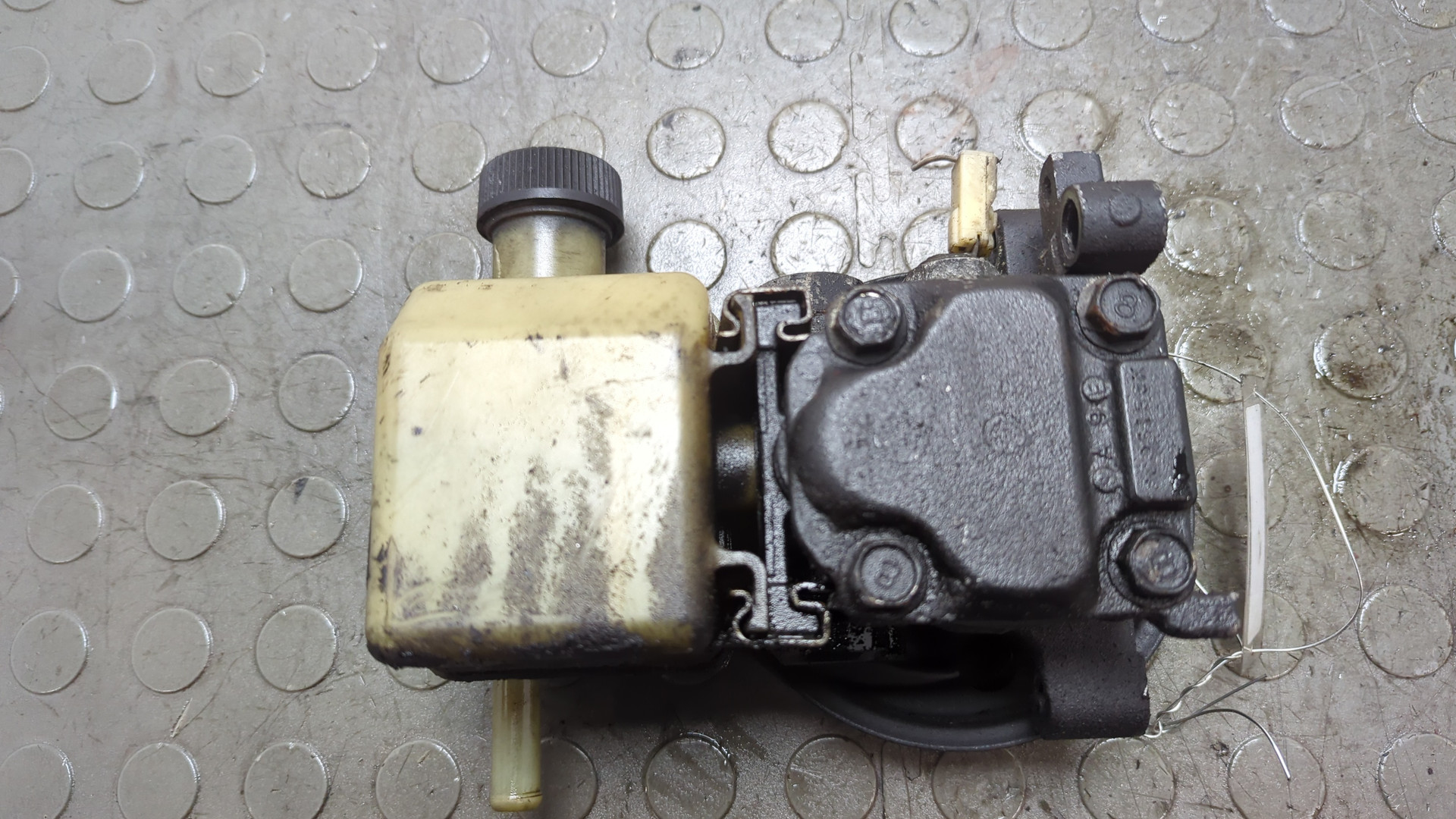 Насос ГУР (гидроусилитель руля)